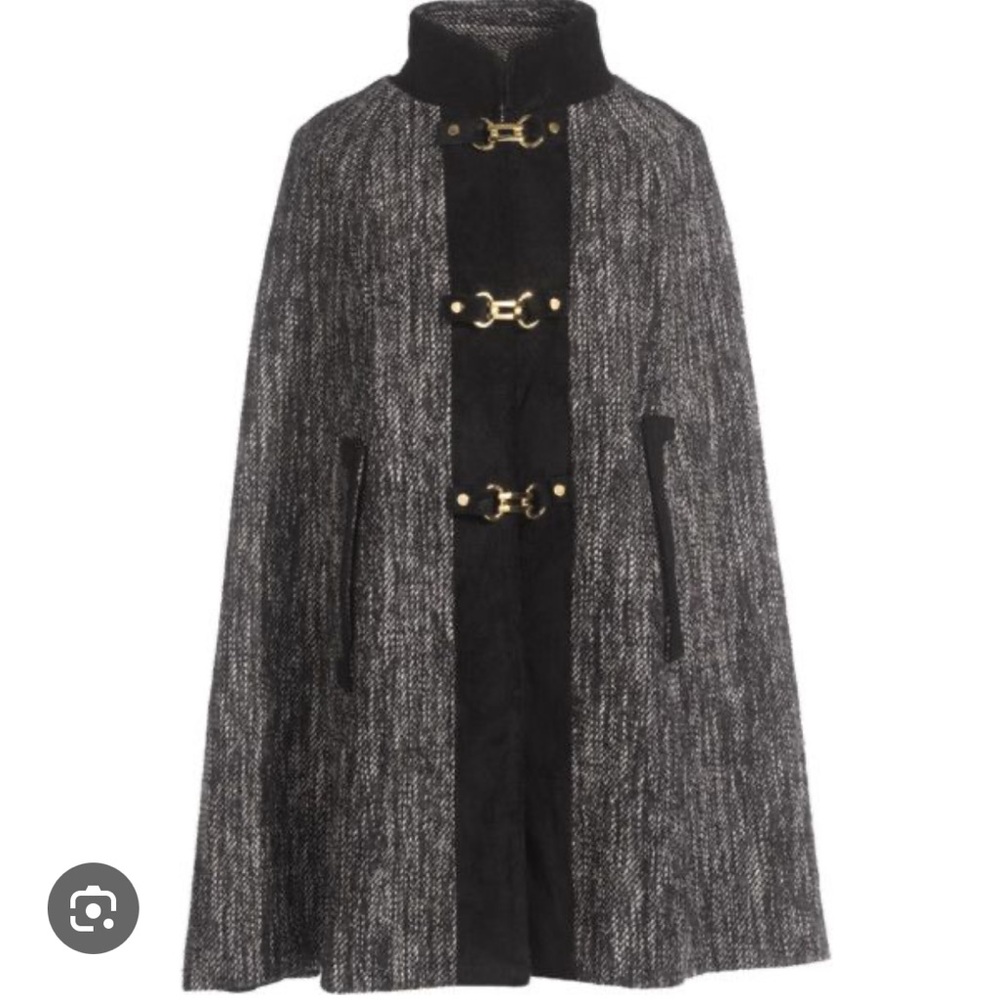 GORGEOUS MILLY “BELLE” CAPE